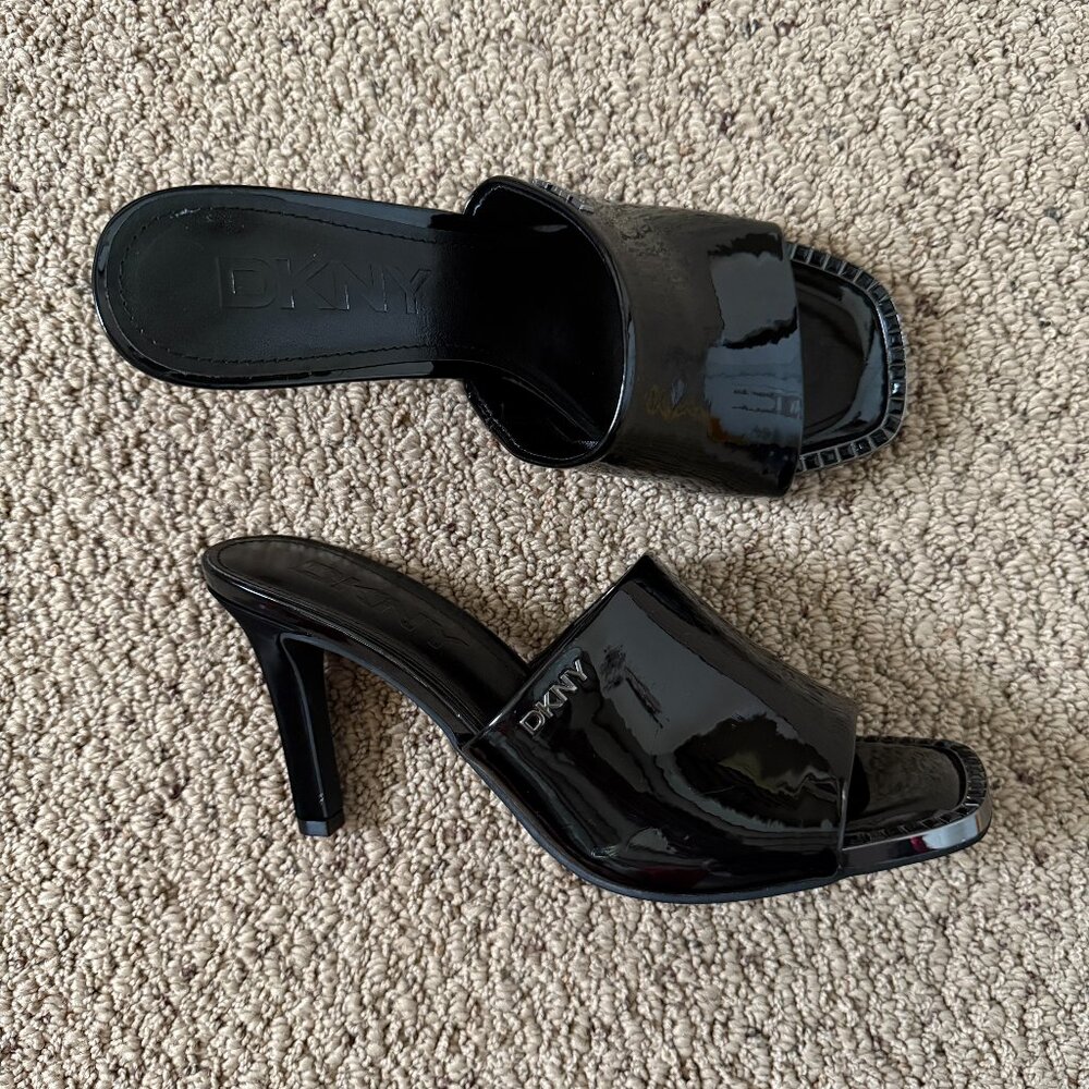 DKNY Bronx Mule Heels Women's 5.5 Patent Square Open Toe Sandal Stiletto NWOB
